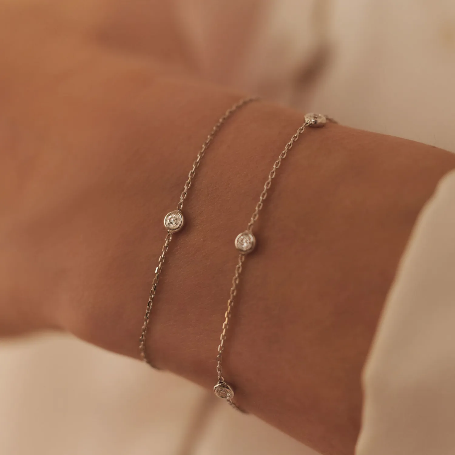 Shop De la Paix Alfie 14 karaat witgouden armband met diamant 0.12 karaat Witgouden Armbanden | Diamanten Armbanden