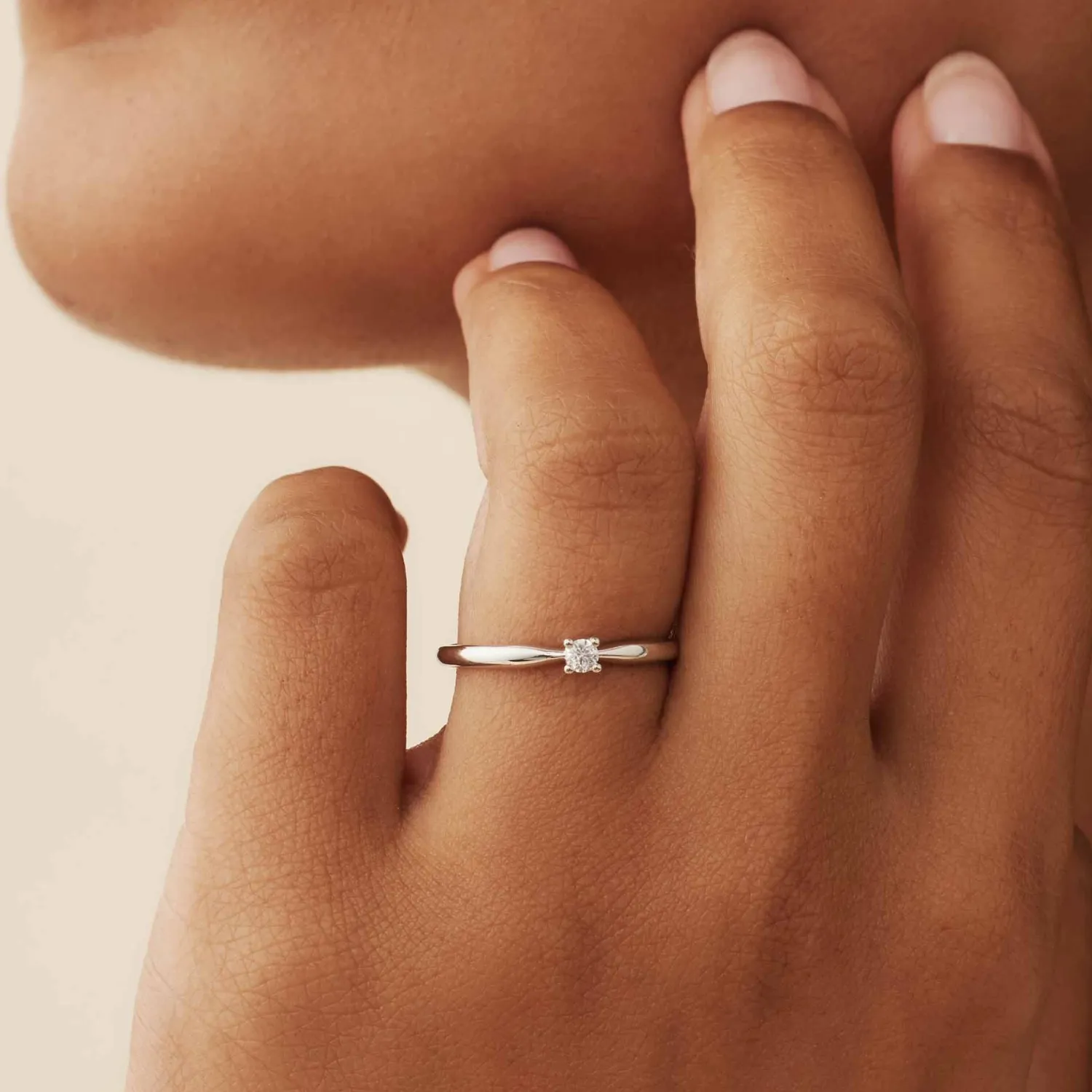 Clearance De la Paix Christine 14 karaat witgouden ring met diamant 0.10 karaat Witgouden Ringen | Ringen Met Steentjes