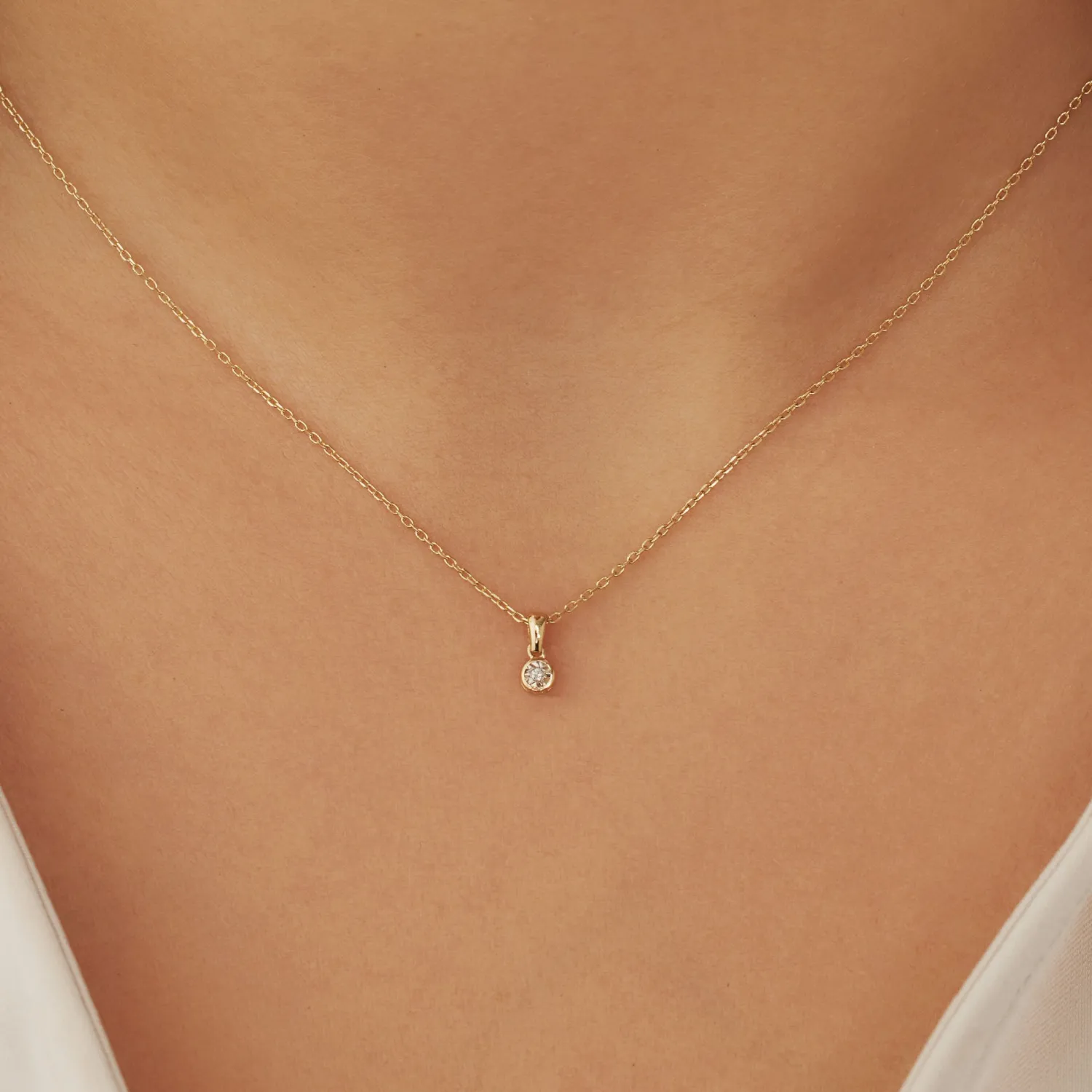 Fashion De la Paix Inaya 14 karaat gouden collier met diamant 0.01 karaat Diamanten Colliers