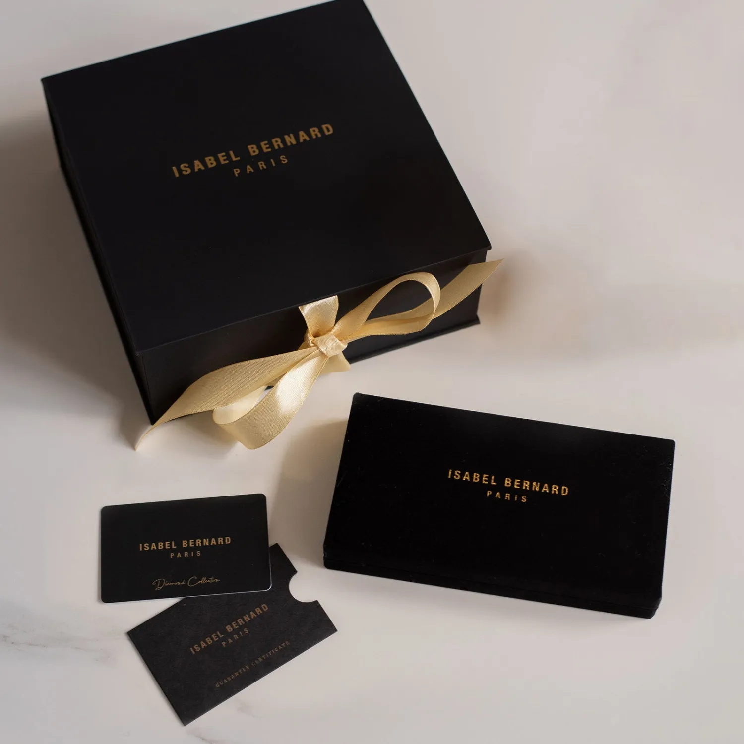 Fashion De la Paix Inaya 14 karaat gouden collier met diamant 0.01 karaat Diamanten Colliers