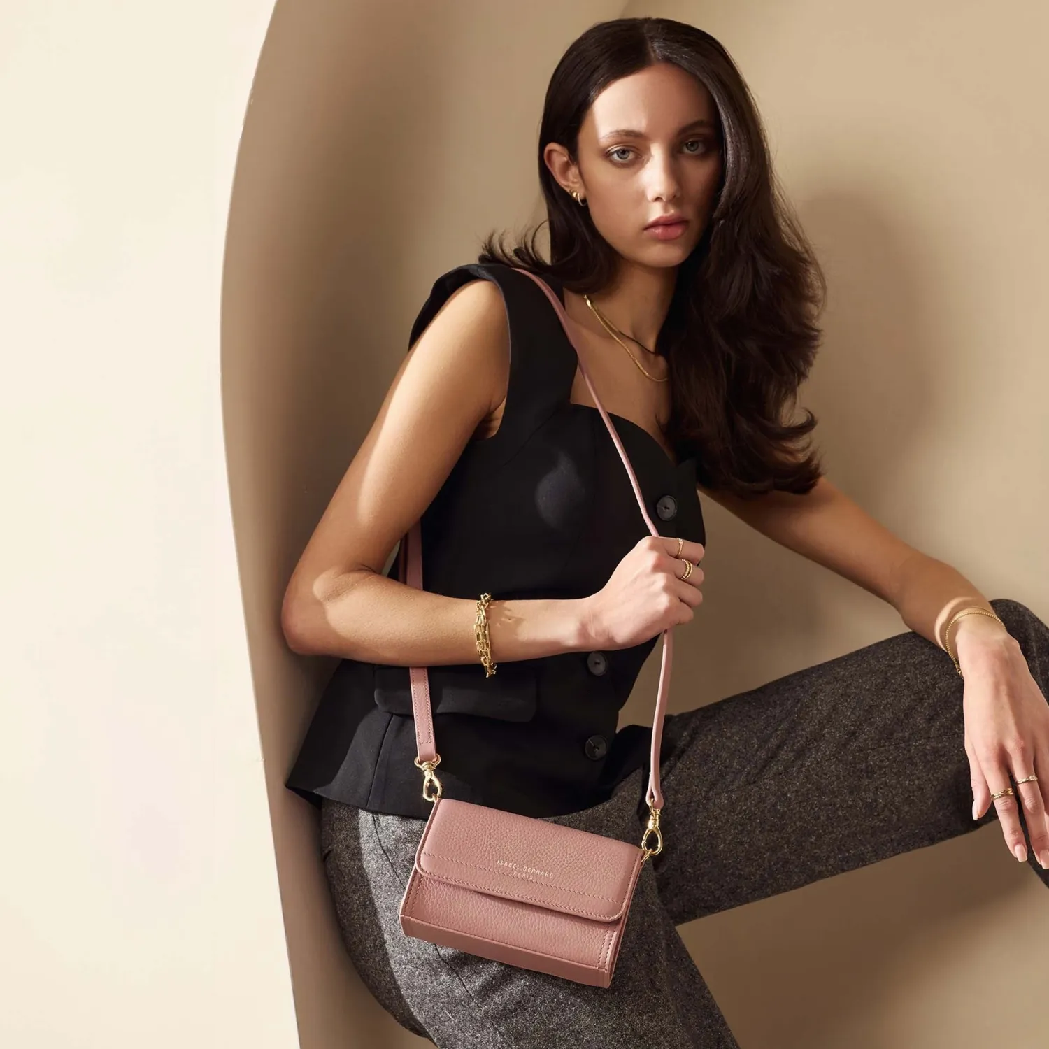 Shop Femme Forte Kim roze leren crossbody tas van kalfsleer Crossbody Tassen