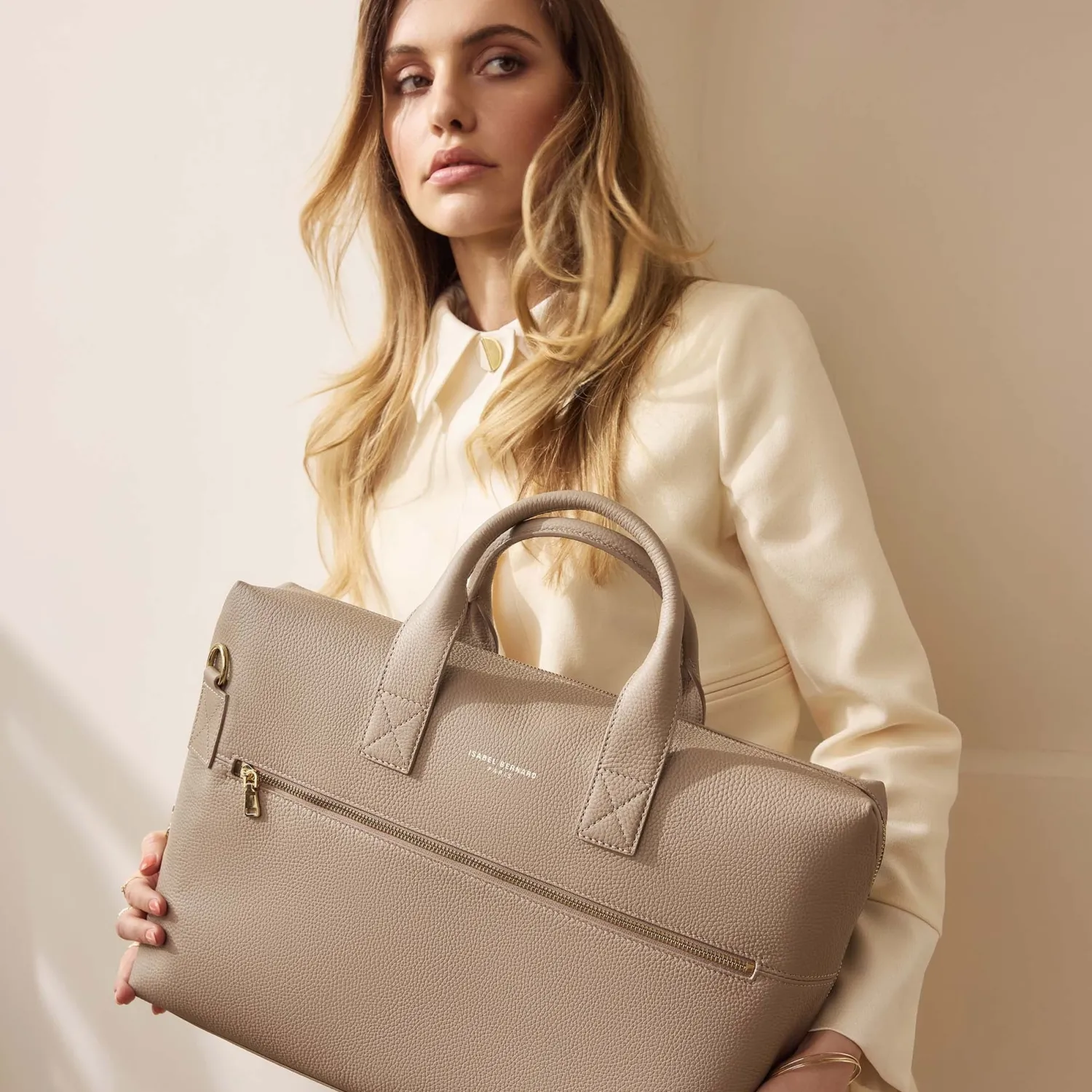 Clearance Honoré Anique taupe leren handtas van kalfsleer met 16.4 inch laptopvak Laptoptassen | Schoudertassen