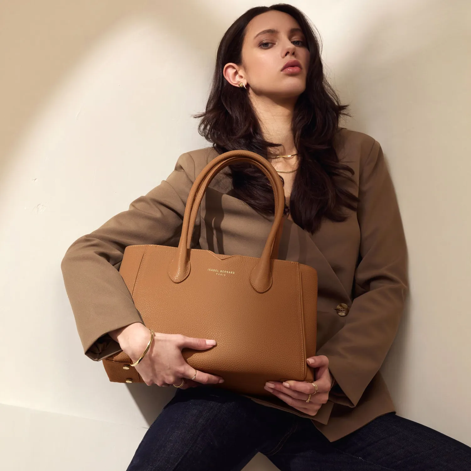 Shop Honoré Cloe Midi camel leren handtas van kalfsleer Handtassen